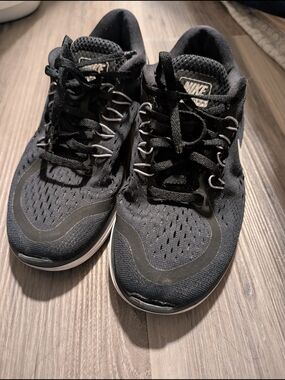 Nike Black Athletic Sneakers